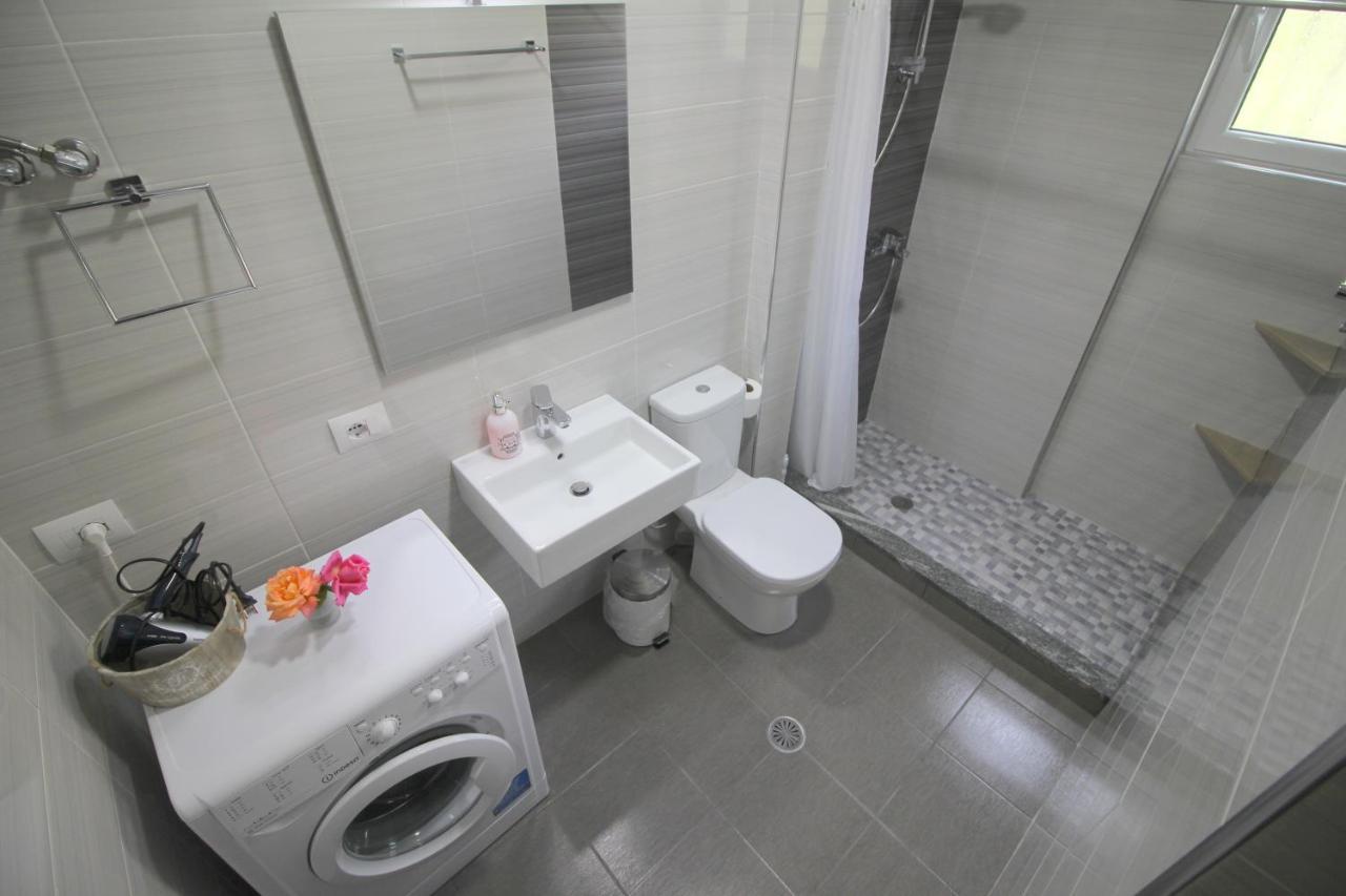 Kosta'S City Apartment ساراندا المظهر الخارجي الصورة