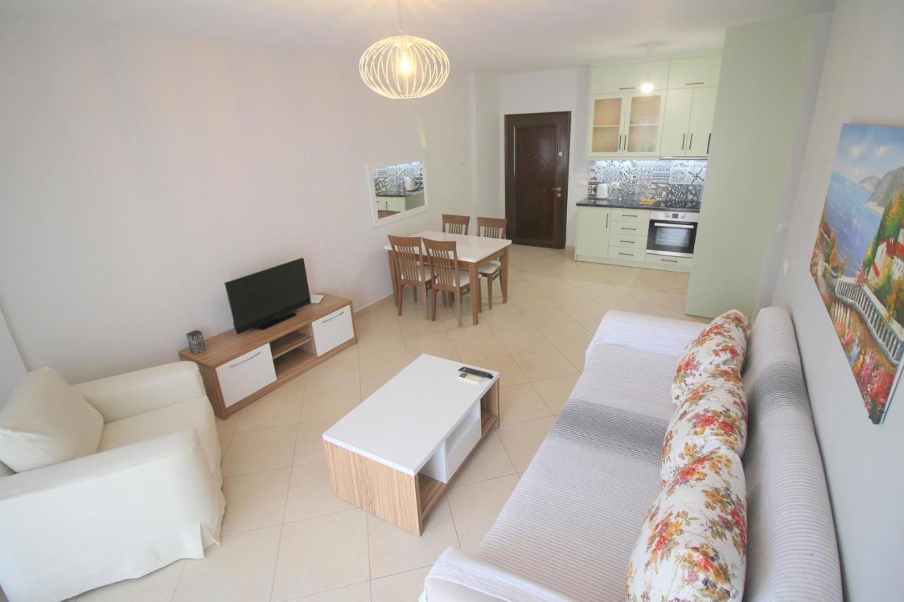 Kosta'S City Apartment ساراندا المظهر الخارجي الصورة