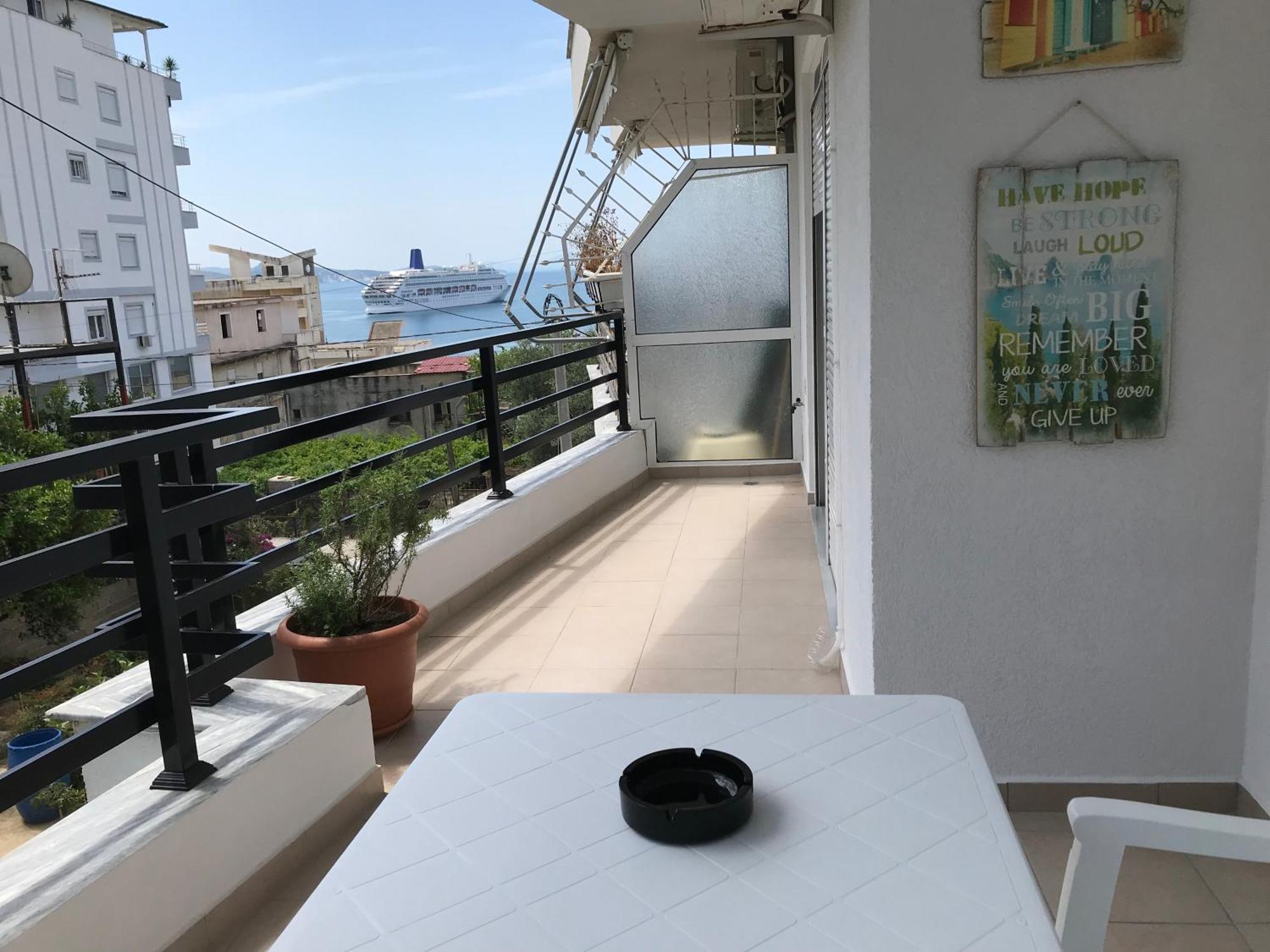 Kosta'S City Apartment ساراندا المظهر الخارجي الصورة